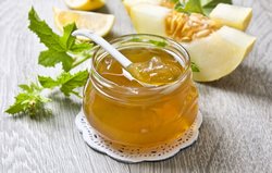 Одной из самых ароматных и нежных заготовок является варенье из дыни