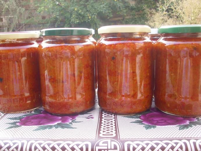 Грибы по этому рецепту получаются настолько восхитительными, что за грибной сезон их закрывают несколько раз