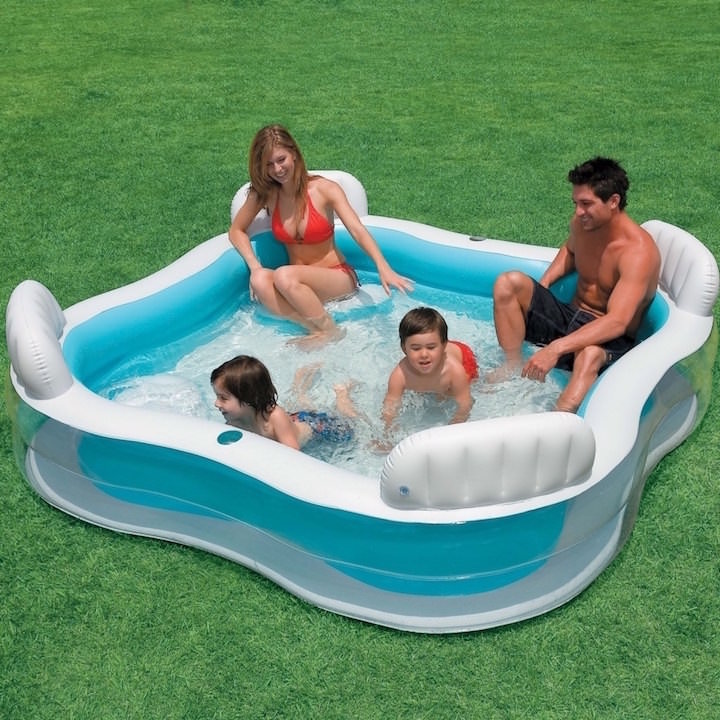 Надувной бассейн: простые радости на даче