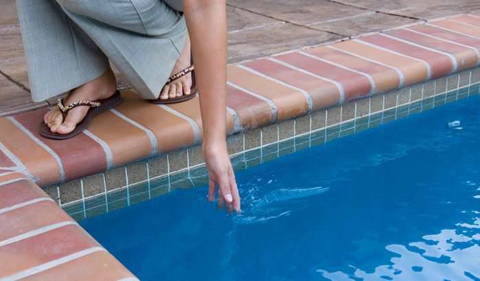 Подогрев воды в бассейне на даче: нагреватели и характеристики