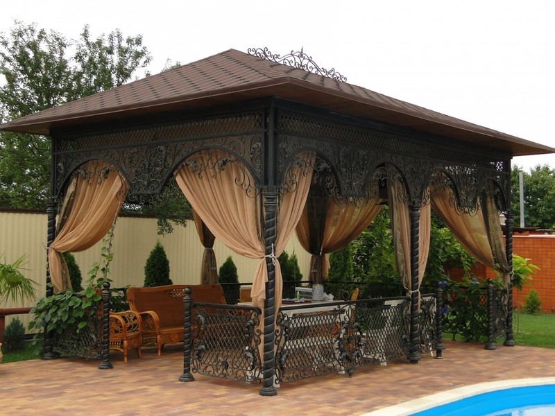 Как самим построить летнюю беседку