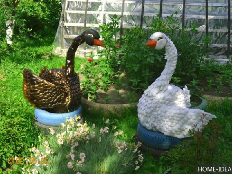 Как украсить дачный участок