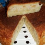 Шарлотка в мультиварке: классический рецепт вкусной выпечки