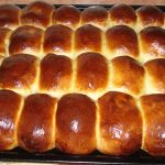 Сладкие булочки и пирожки из дрожжевого теста