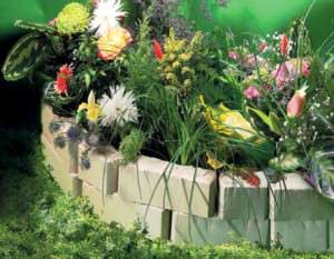 Интересные варианты изготовления декоративных ограждений для клумб