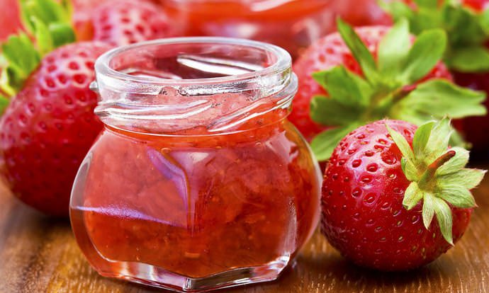 Клубничное варенье положительно влияет на работу мозга и нервной системы